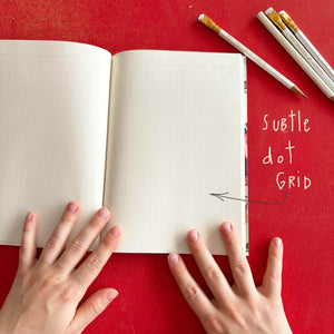 TOTEM WHISPERER, totem animal notebook M