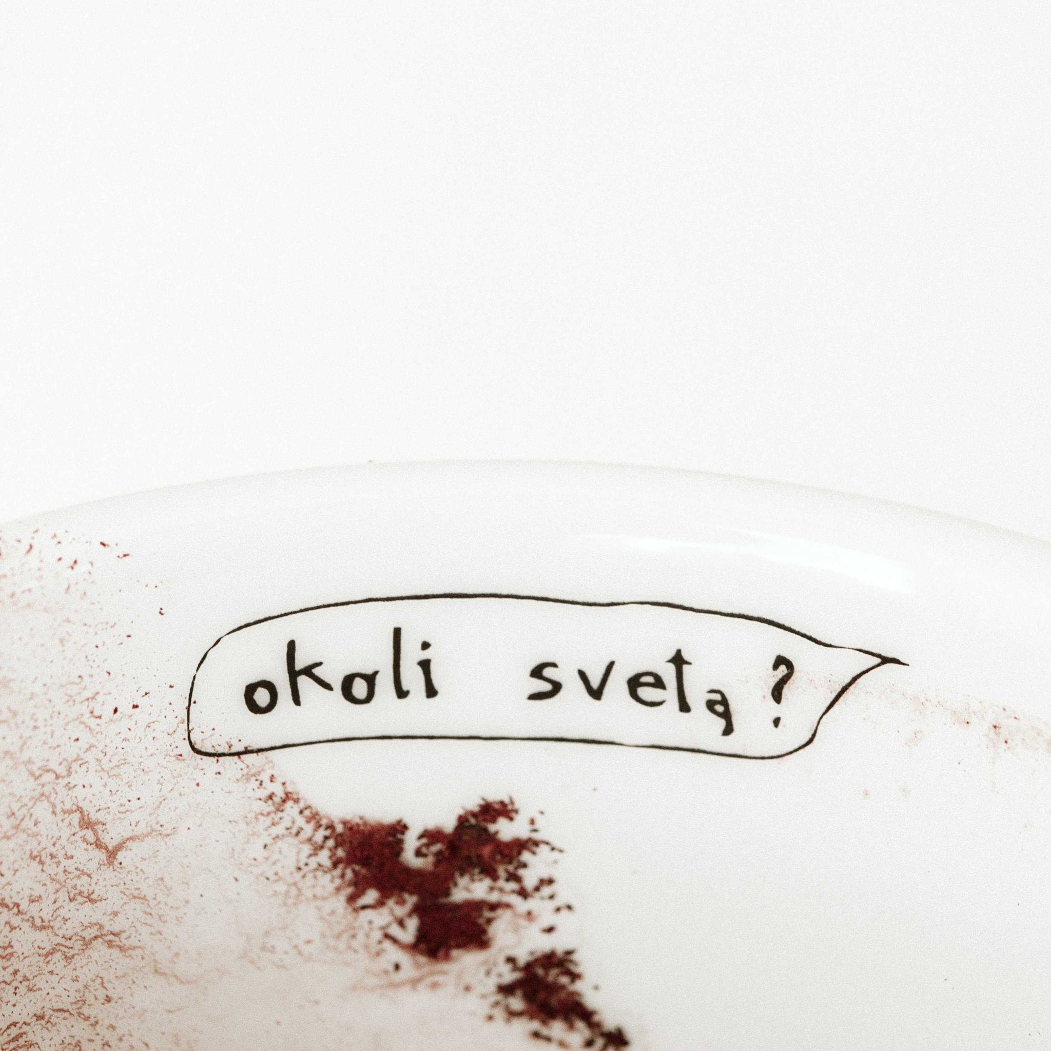 "okoli sveta?" text on the edge of the 350ml ALMA porcelain cup