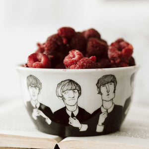 JOHN, PAUL, RINGO and GEORGE, the ones with protruding ears,  37cl bowl - polonapolona